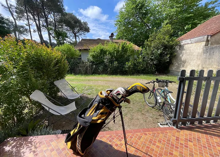 Appartement avec chambre, terrasse et jardinet proche plage, forêt pins, piste cyclable, lac